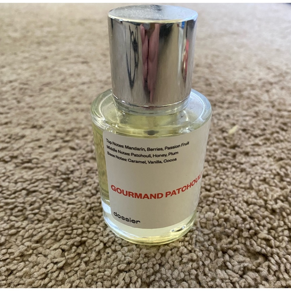 Dossier Perfume